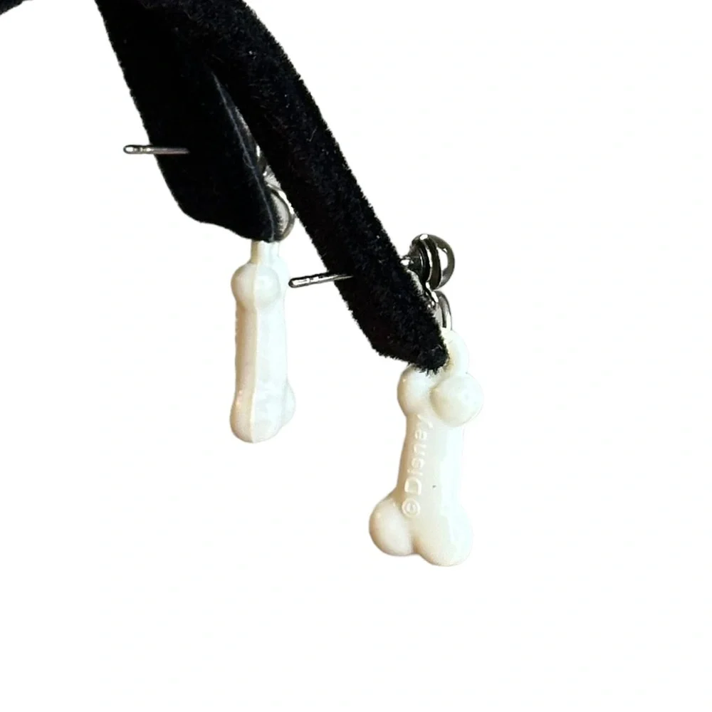 Disney 101 Dalmatians Vintage Bone Pierced Dangle Earrings - Picture 2 of 4